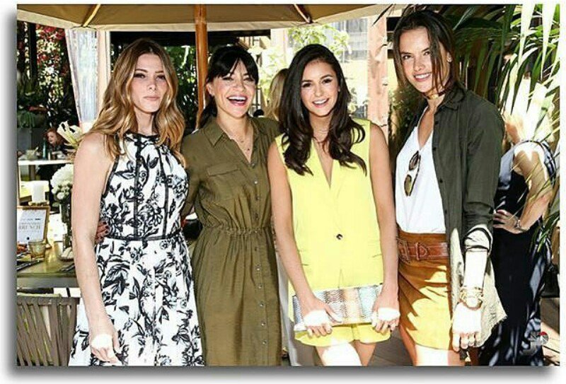 Aquí con las amigas 💆💇💅💋