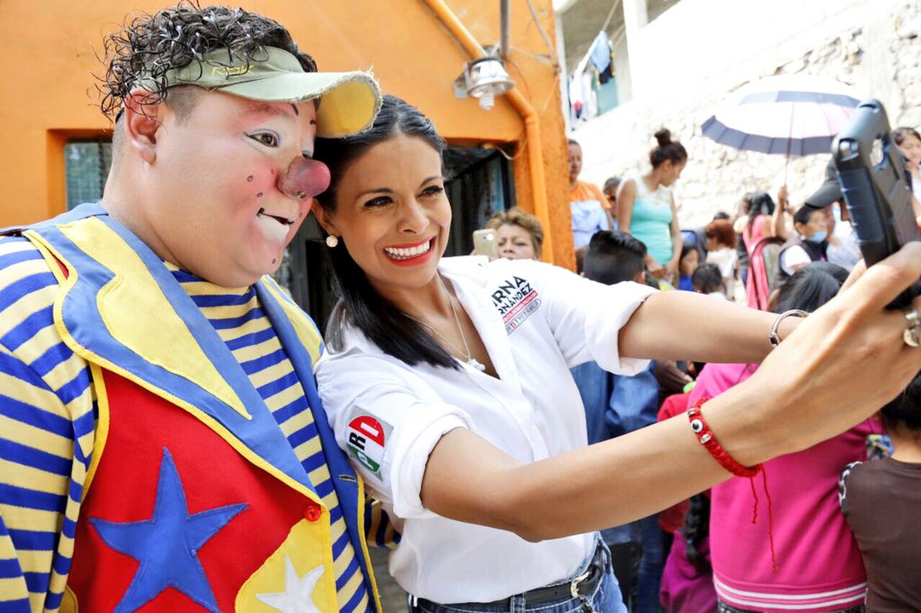 adryyyyyy's tweet photo. Hoy con todo y Pachuca está con @mirnahermo #PachucaMuchoMejor con seguridad #MirnaGanaElDebate #TodasSomosOmar !! https://t.co/CdQyyYVvXH