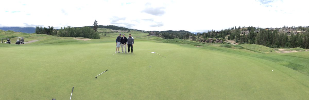 sloppiej's tweet photo. #predatorridge with the dudes trying to golf! #bringmittsandyourwallet @mohrsy27 @ajs_drew @DarylBowers @kbombier https://t.co/1ITpiNWXCZ