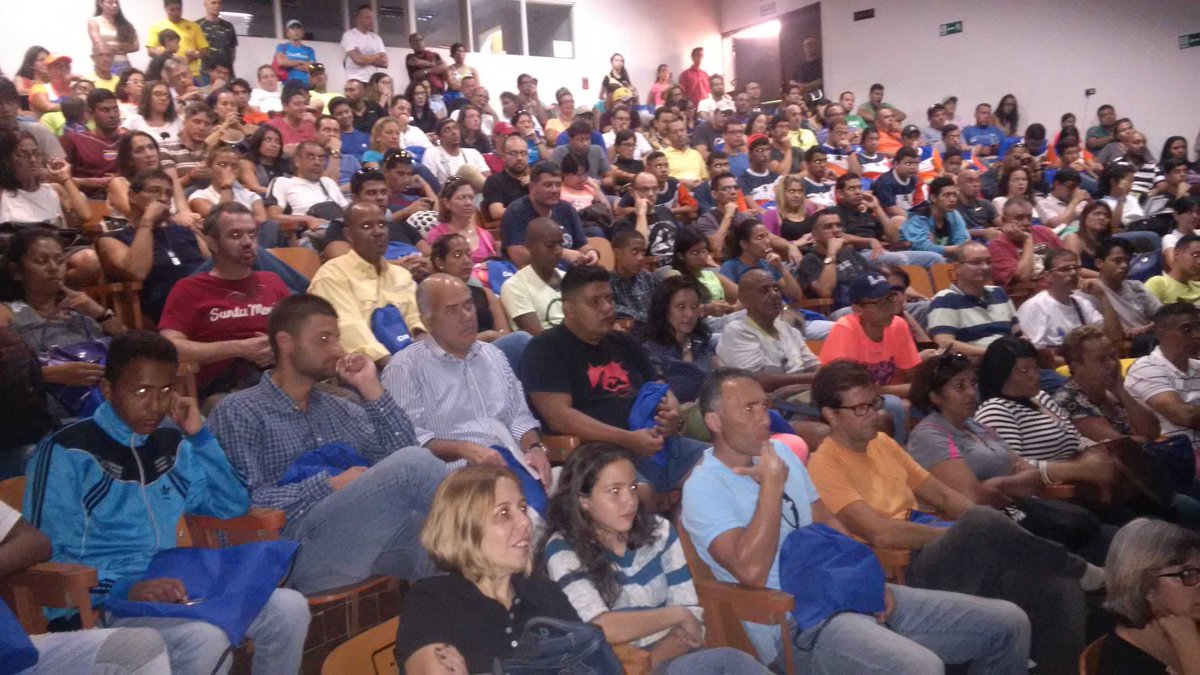 Andrés Raúl Páez (@andresraulpaezp) on Twitter photo Clínica #AguasAbiertas dictada por el campeón <a href="/antonionatacion/">antonio saint aubyn</a> en #USB. Mañana 3 K en Playa Los Angeles <a href="/AguasUSB/">Aguas Abiertas USB</a> Clínica #AguasAbiertas dictada por el campeón <a href="/antonionatacion/">antonio saint aubyn</a> en #USB. Mañana 3 K en Playa Los Angeles <a href="/AguasUSB/">Aguas Abiertas USB</a>