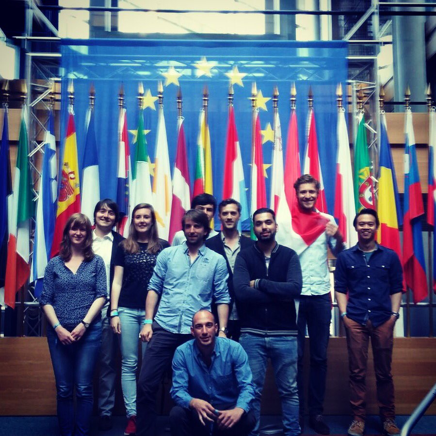 Mooie foto Msc engineering and Policy analysis studenten @TUDelft_campus bij #EYE2016 met 7.500 Europese jongeren