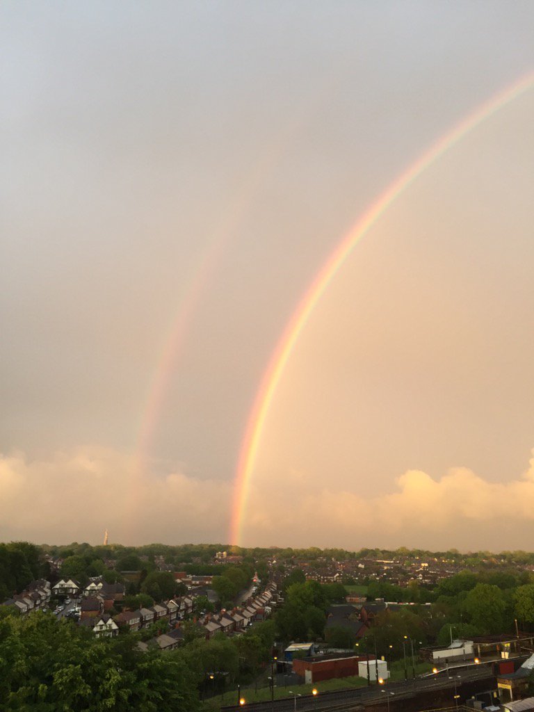 hynes's tweet photo. #rainbow https://t.co/vniEmOR28B