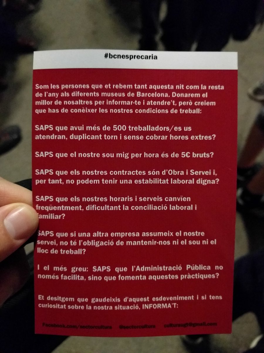 orestes_io's tweet photo. La primera foto mola. La segunda no. #bcnesprecaria https://t.co/NleEnxueIl