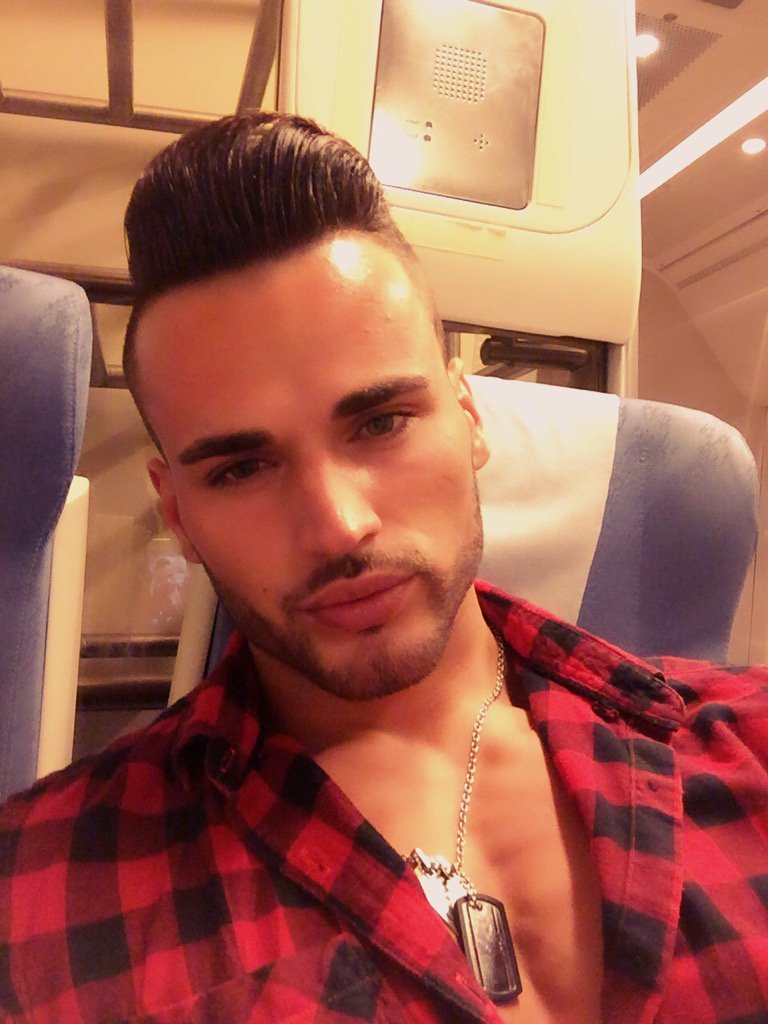 Buen fin de semana a tod@s ✌️😘😘😘🙈