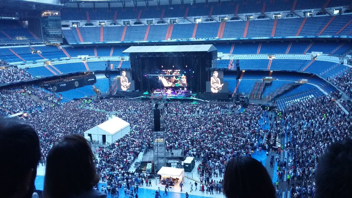 s_melgarejo's tweet photo. Can u hear me? No mucho! Pensaba que el sonido daba para+! #SpringsteenEnMadrid @MiguelFVF @carloscorominas https://t.co/IapTR66yn9