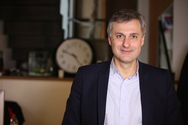 [Portrait de #CDO] @YvesTyrode , aiguilleur du digital à la #SNCF frenchweb.fr/portrait-de-cd… via <a href="/frenchweb/">By.FW.MEDIA</a>