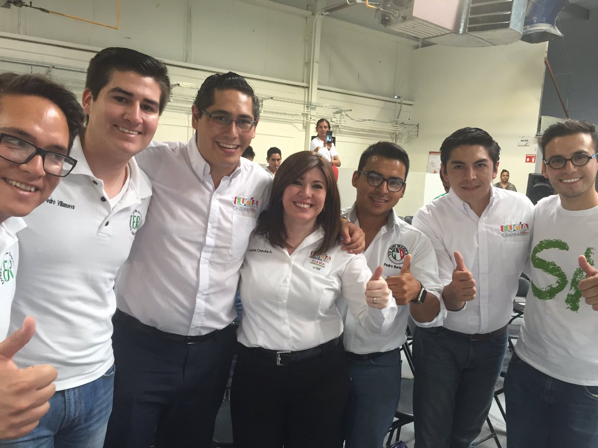 EJR_Nacional's tweet photo. Los jóvenes ya decidimos #DileSiAChihuahua con @Lucia_Chavira y @adelatorre2016 #JuntosHacemosMas https://t.co/lFhiTNblKb