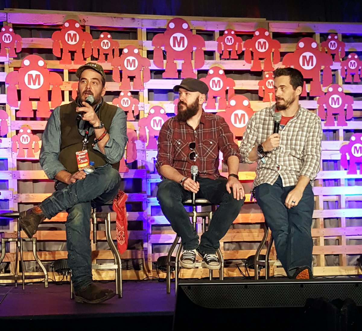 Calphoto's tweet photo. Awesome first panel! at makerfaireWith Jimmy, Bob and Dave @JimmyDiResta @iliketomakestuf @drunkenwood @makerfaire https://t.co/vCjDZe7SR2
