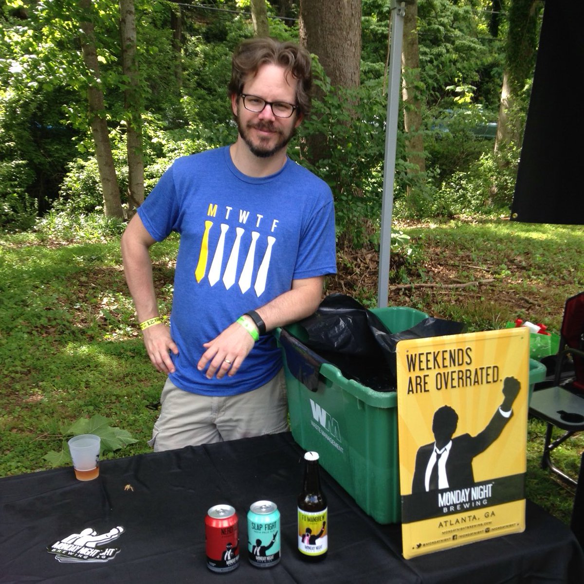 It's Saturday but feels like <a href="/MondayNight/">Monday Night Brewing</a> here at <a href="/MtnParkBeerFest/">MtnParkBeerFest</a>. Time for a Fu Manbrew!