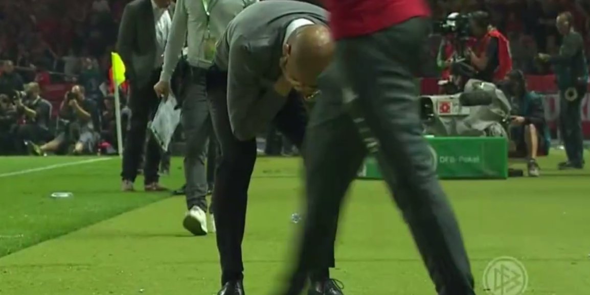 CjAikpMXAAA_Q4F.jpg:orig