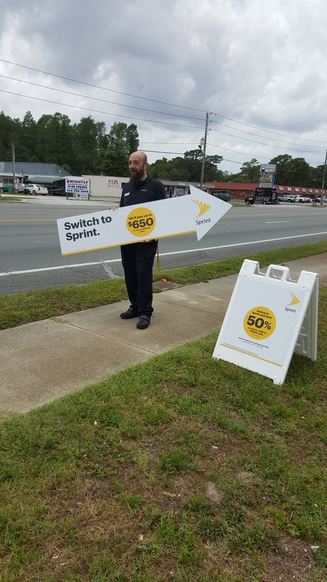 5StarCR's tweet photo. Spinning for #Sprint! Come on over! @SWFLDM5STAR @bill_figueroa @LarosaRob @toddkeeler https://t.co/50SSC8TeSI