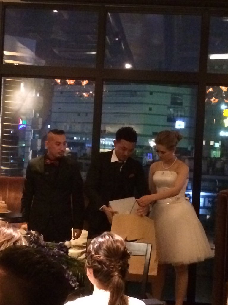 TAIMANTAROU's tweet photo. 結婚&誕生日ダブルで大好きな���輩を祝えて光栄です!
mas dくんさとしくん改めておめでとうございます!
#godhos https://t.co/lRvQekFPNj