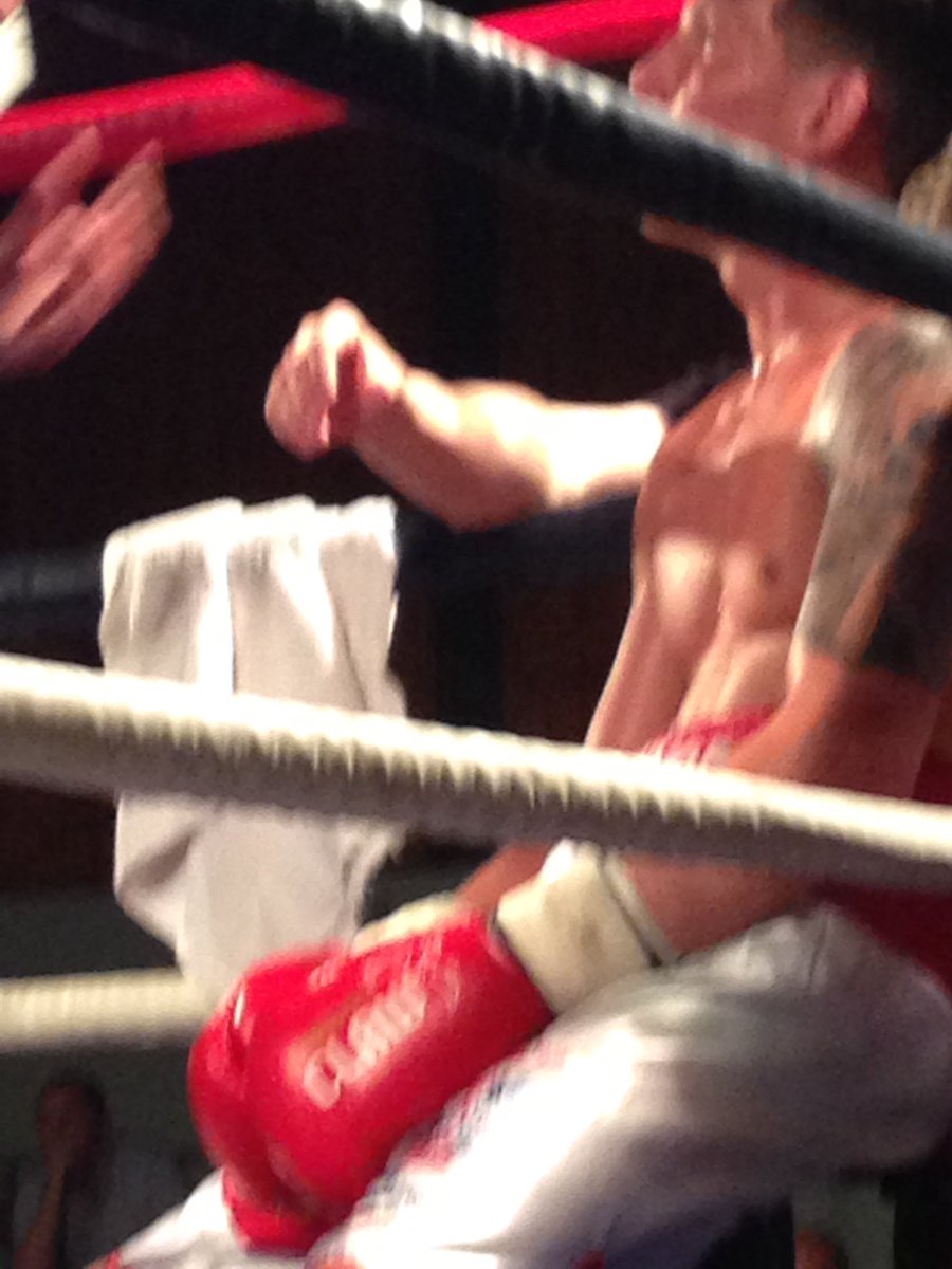 Connor law carbon clawing away to another victory