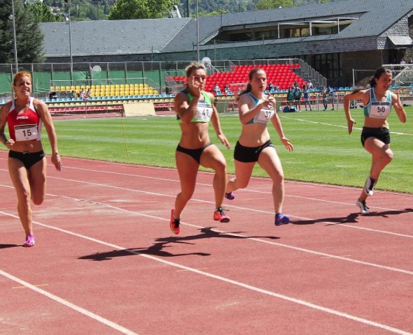 1era Jornada Camp. d'And. Abs. amb forta calor i vent on s'ha gaudit d'un bon estat de forma dels nostres atletes!