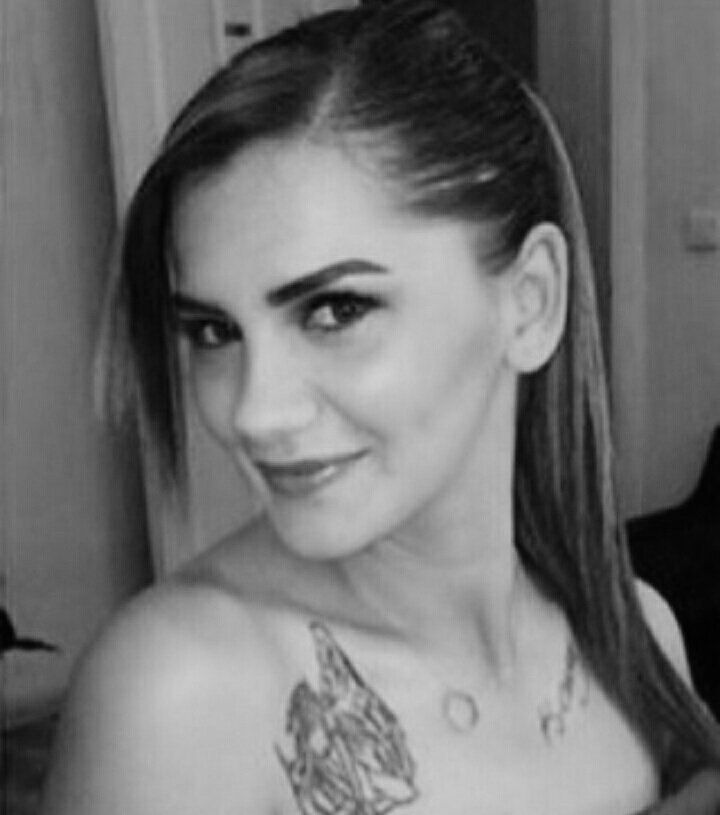 omurcand82's tweet photo. Kanal d yi izlemiyoruz izlettirmiyoruz AycaliceYoksa BizdeYokuz https://t.co/ElKTMKu1W5