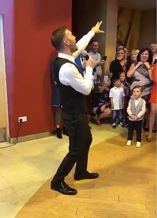 _MrsOrange's tweet photo. You're the best @GaryBarlow ❤ #2ndmilestone #birthday https://t.co/J55liDpuMW