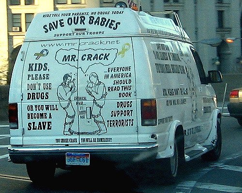 DVSblast's tweet image. PEACE TO DUDE WHO USED TO DRIVE THIS CONFUSING ANTI-CRACK VAN AROUND NYC. WHO WAS NAMED &quot;MR CRACK&quot; FOR SOME REASON