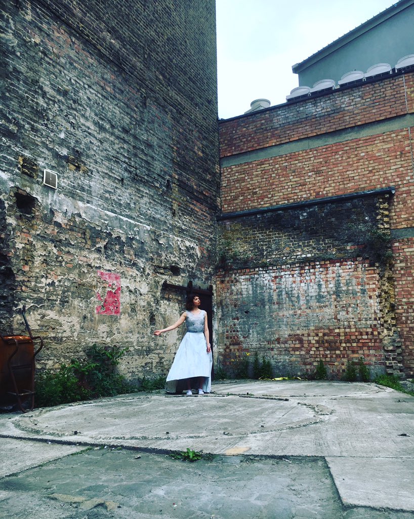LondonDrawing's tweet photo. #BodyNarratives #DrawingTheatre 21.5.16 @WeAreUglyDuck weareuglyduck @cowlingwilcox https://t.co/nR79LRygxD #drawing https://t.co/CRMibwTXgs