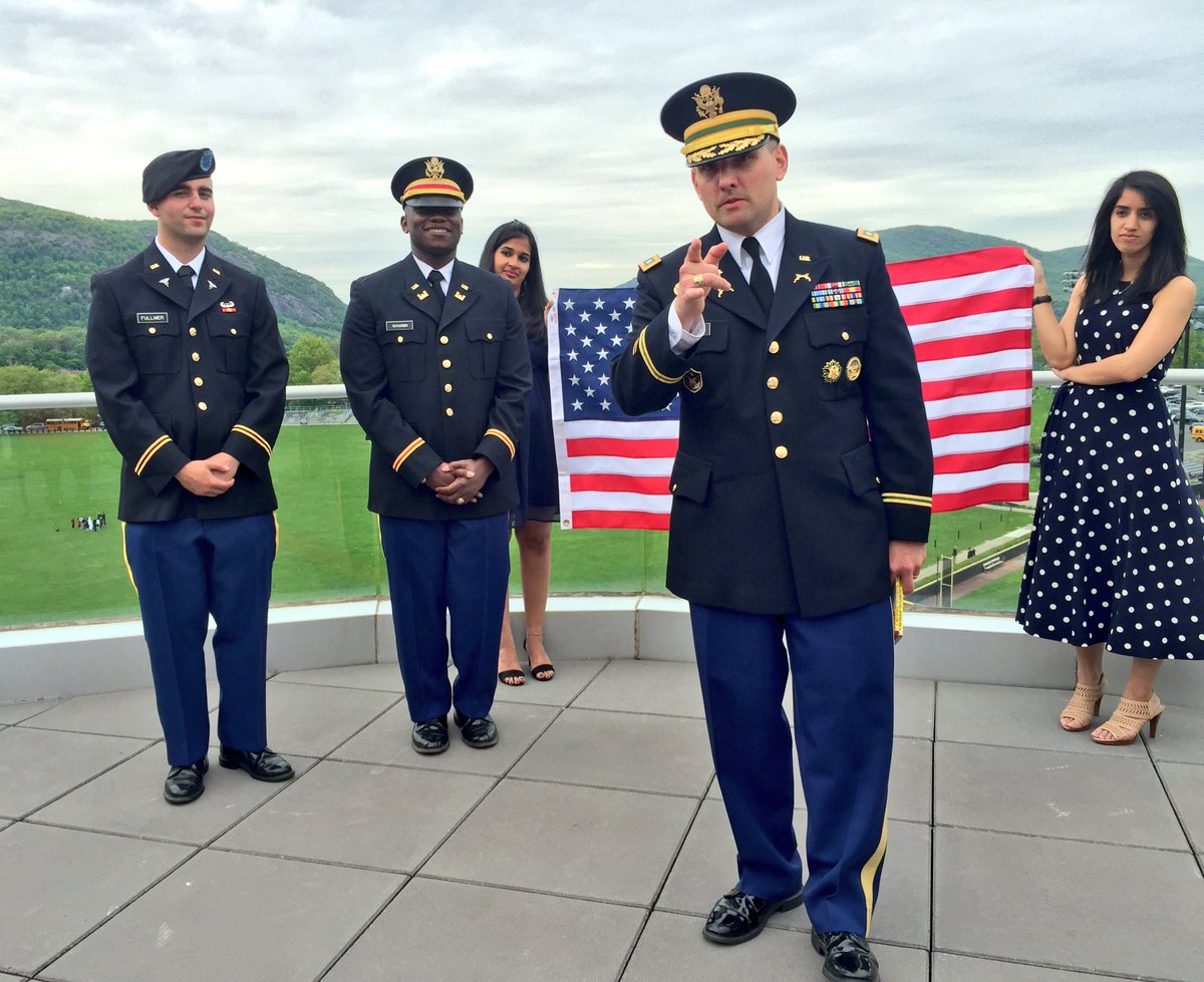 LVBurke's tweet photo. 2nd Lt #JonathanRichards @WestPoint_USMA #USMA @VP @KristalHigh #WestPointGrad https://t.co/2IYnJOfBMK