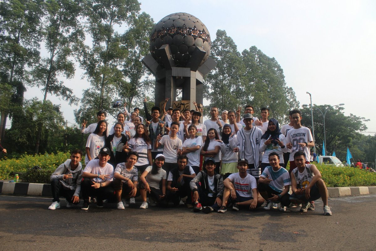 Cuplikan serunya pagi diTuguAdipura Kota Tangerang <a href="/FreedomsquadTng/">TANGERANG HIP-HOP</a> <a href="/hilo/">Susu HiLo</a> #hilotgr #Tumblerday #wearegreenbooster