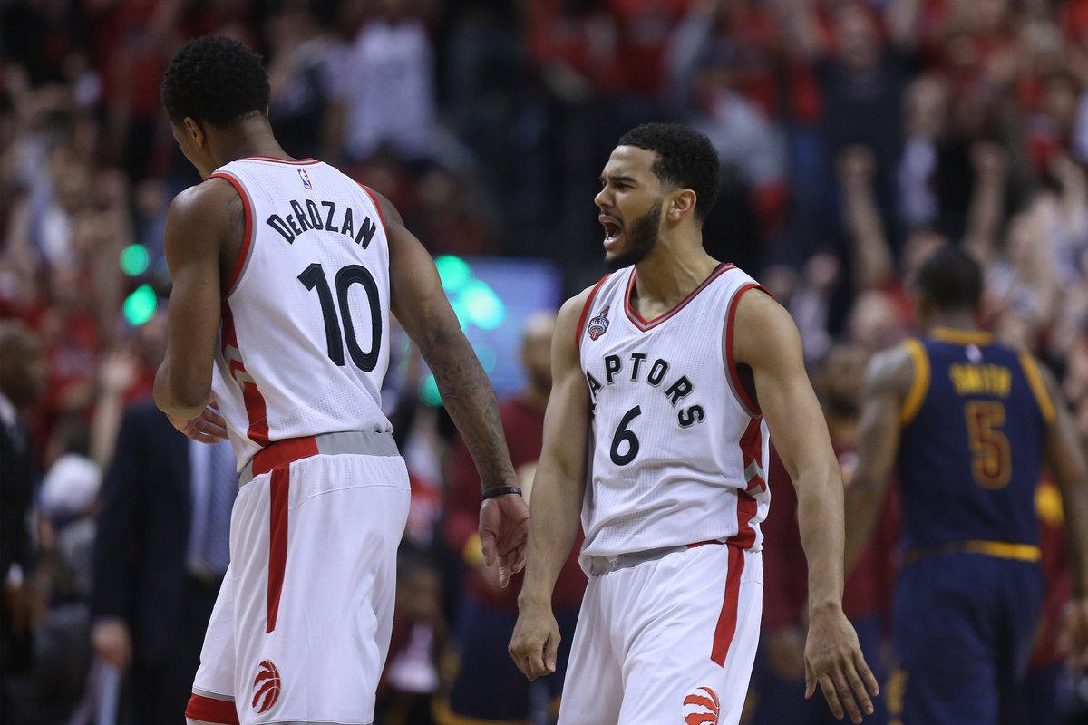 TorontoStar's tweet photo. #FullStory @Raptors strike back in Game 3 against Cavaliers #WeTheNorth  #CAVSvRAPTORS https://t.co/XpHxJPHwxw https://t.co/hKijY43vEa