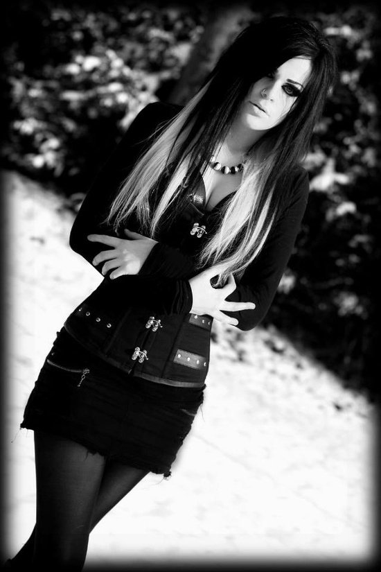 FetishGoth's tweet photo. https://t.co/1fs1m2XcWj #gothic #Dark #Latex #fetishweekend #Fetish #FetishParty #kink #Domme https://t.co/p71URSzrlu