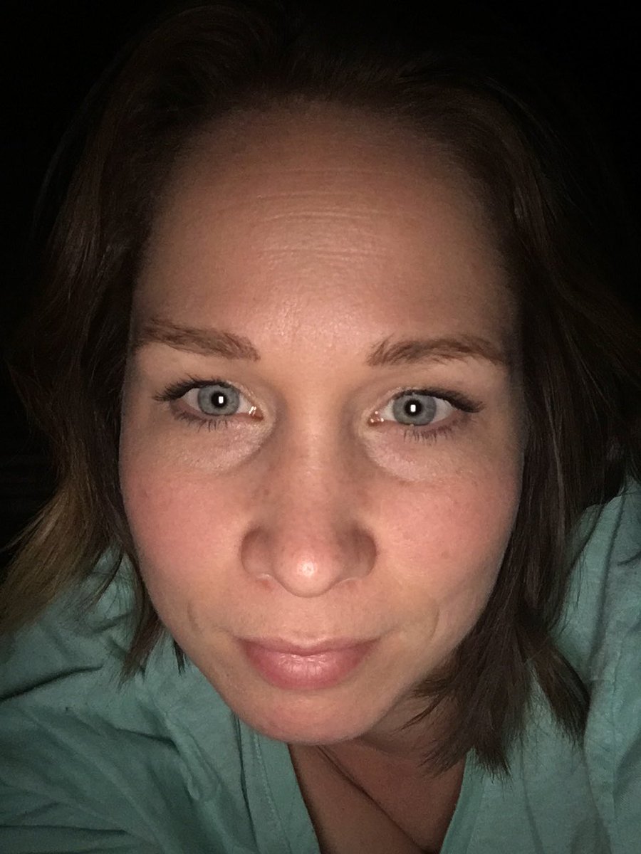 whatsjsay's tweet photo. #thisishowilook @K8_smallthings #bedtime #tiredmama https://t.co/9ib2HkroEb