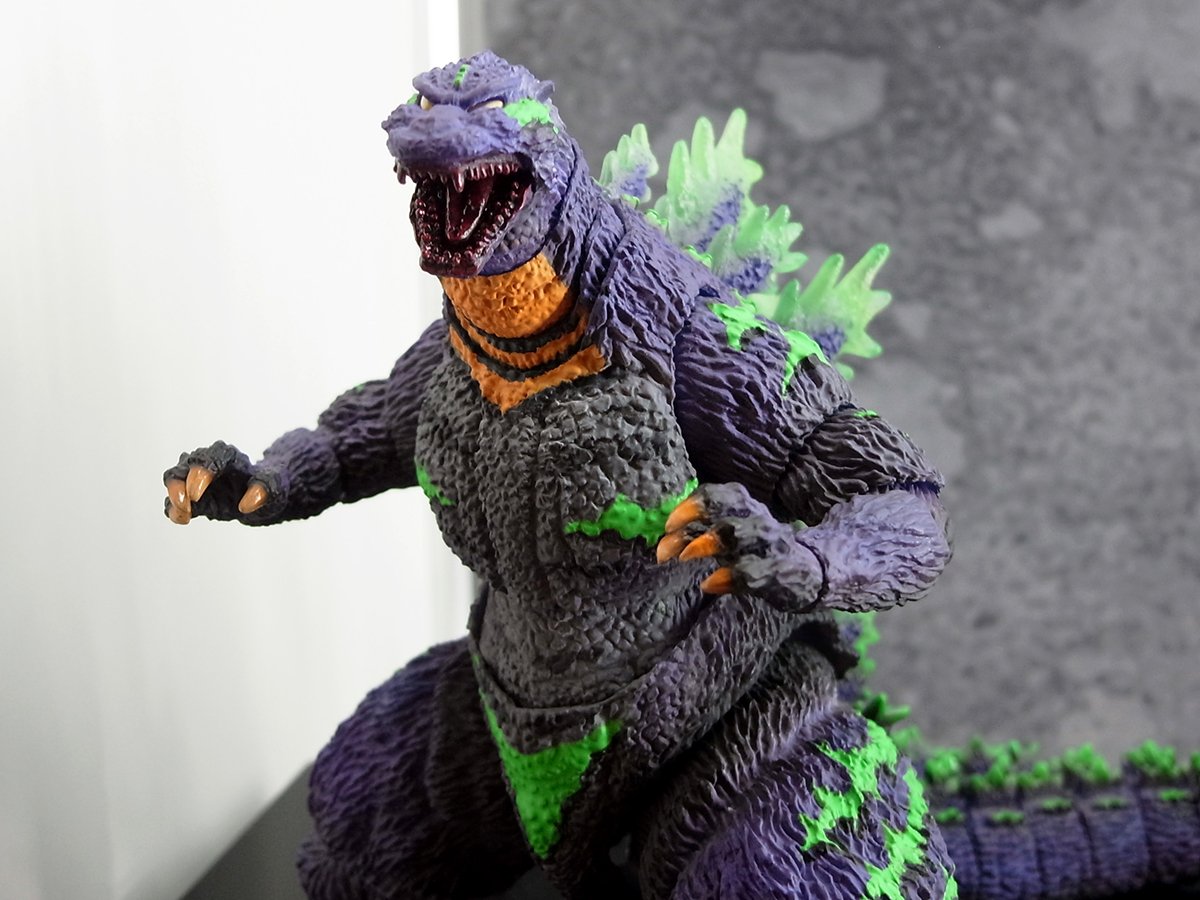 S.H.MonsterArts ゴジラ feat.EVA-01 魂ウェブ商店限定