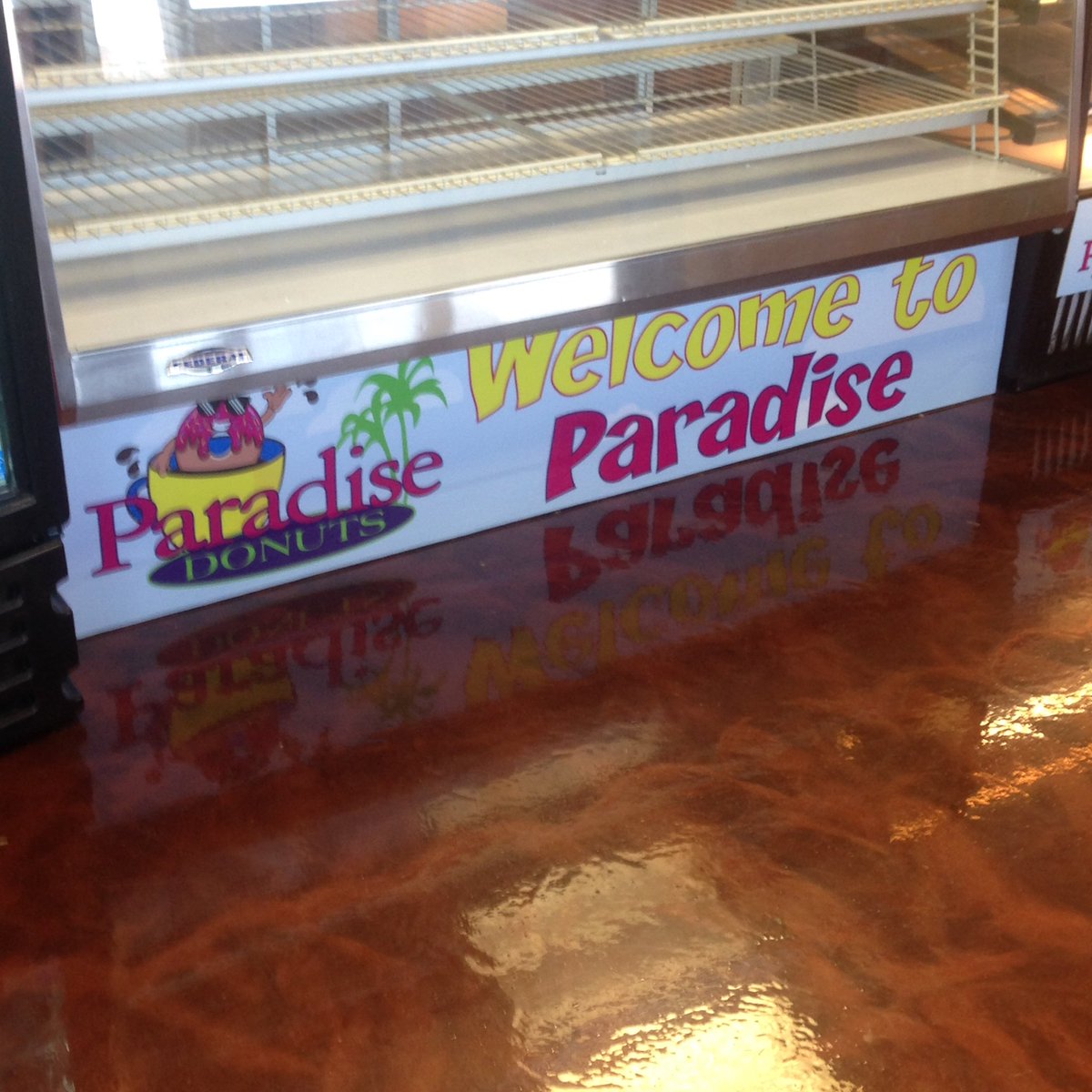 GratitudeGirl12's tweet photo. Hate to break it to ya, kids, but there ain't no donuts in paradise. https://t.co/nEZ2D7Kfcr