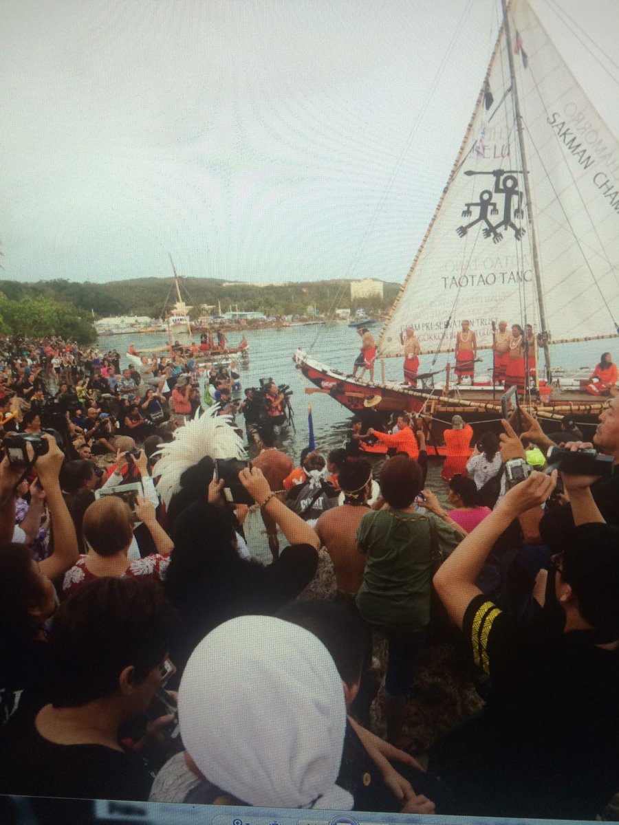 RegineBLee's tweet photo. Welcoming the Sakman Chamorro at the opening ceremonies of the 12th Festival of Pacific Arts on #Guam. #FestPac2016 https://t.co/euyYcLVAio