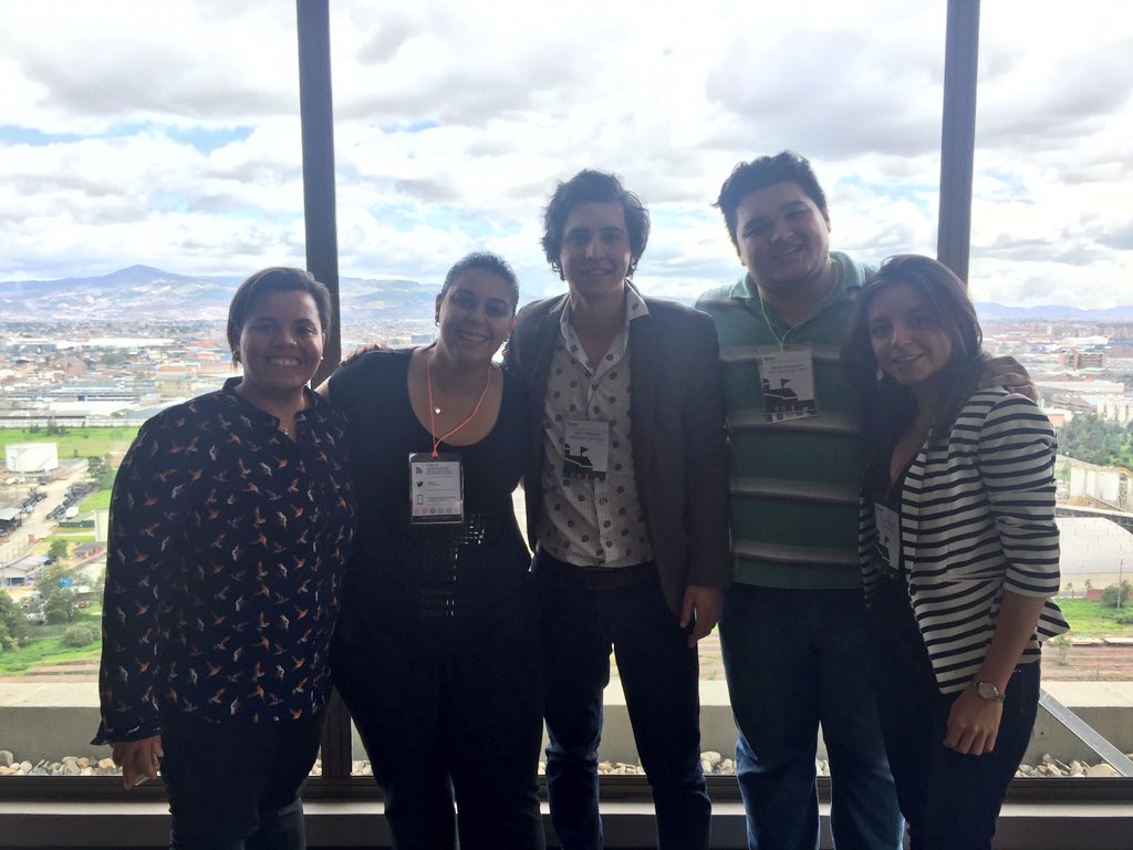 valq_zavatti's tweet photo. The best team!! Sales Execution team SW LA #LAUni2016 https://t.co/B3JJoKK1sV