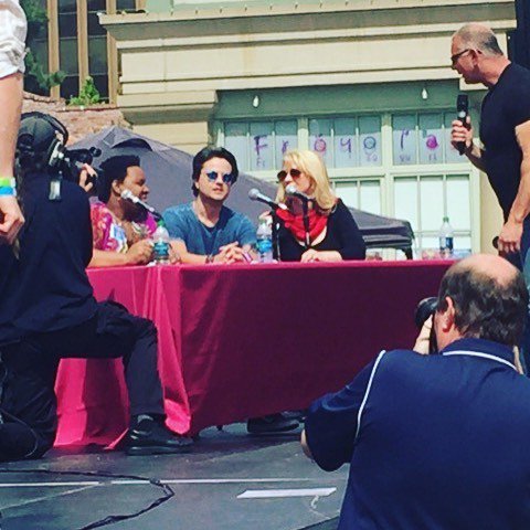 lesliesbrocco's tweet photo. Hard at work judging a #wmtlivebetter cooking competition today with #foodnetwork chef #ro… https://t.co/TId7e1tWKN https://t.co/XSQk4yPWQQ