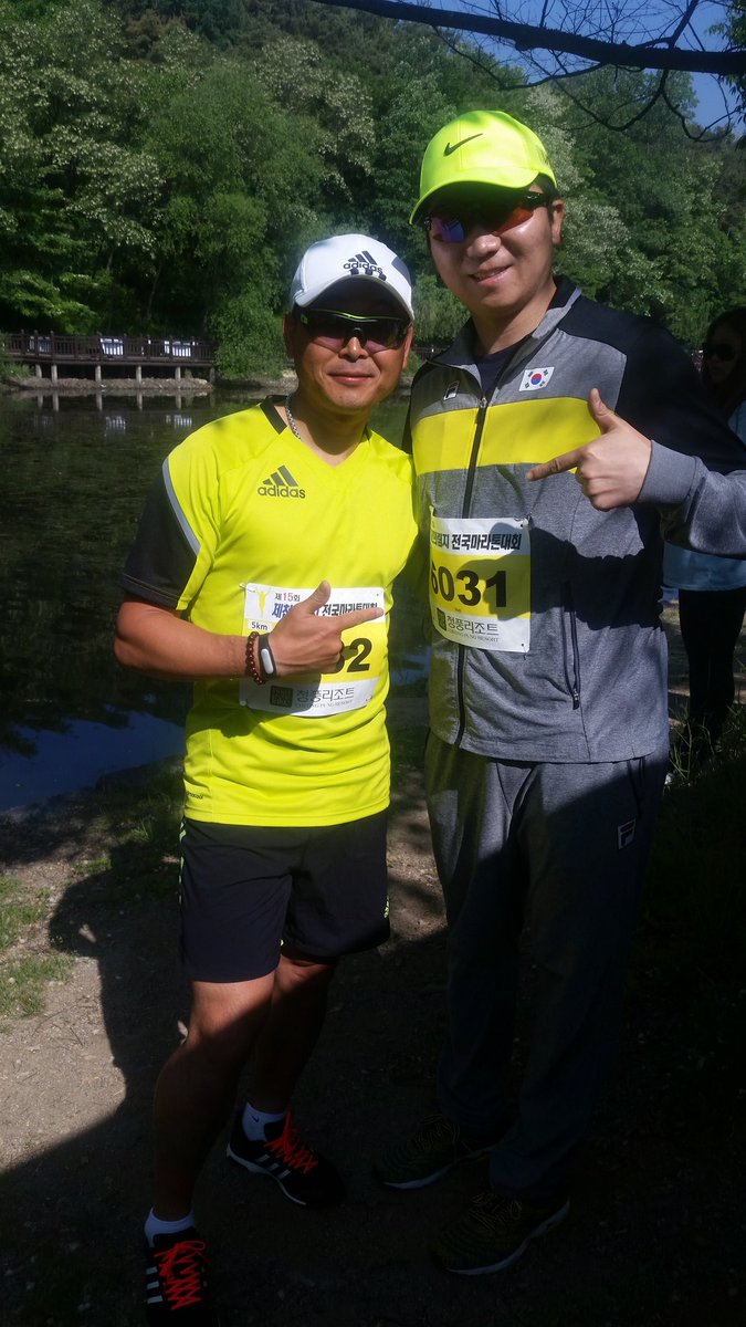 지금이봉주선수와 5키로 뛰는데 한번이겨보겠습니다ㅋㅋ
I will run 5km with one of the legend Marathoner Lee bong joo.
Shell I win? ㅋㅋ