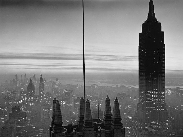 AtticCapital's tweet image. Midtown Manhattan and the Empire State building at dusk, 1931. Photo by Samuel H. Gottscho