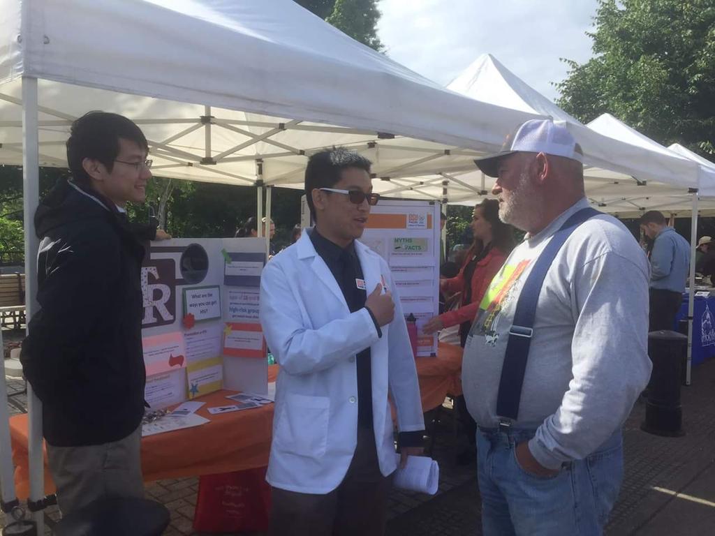 snphaatosu's tweet photo. SNPhA was at Corvallis Farmers Market today to educate the public. #SNPhARegion5 #SNPhAGOALS #SNPhA2016 #OSU_SNPhA https://t.co/2NM9QYZ8Ak
