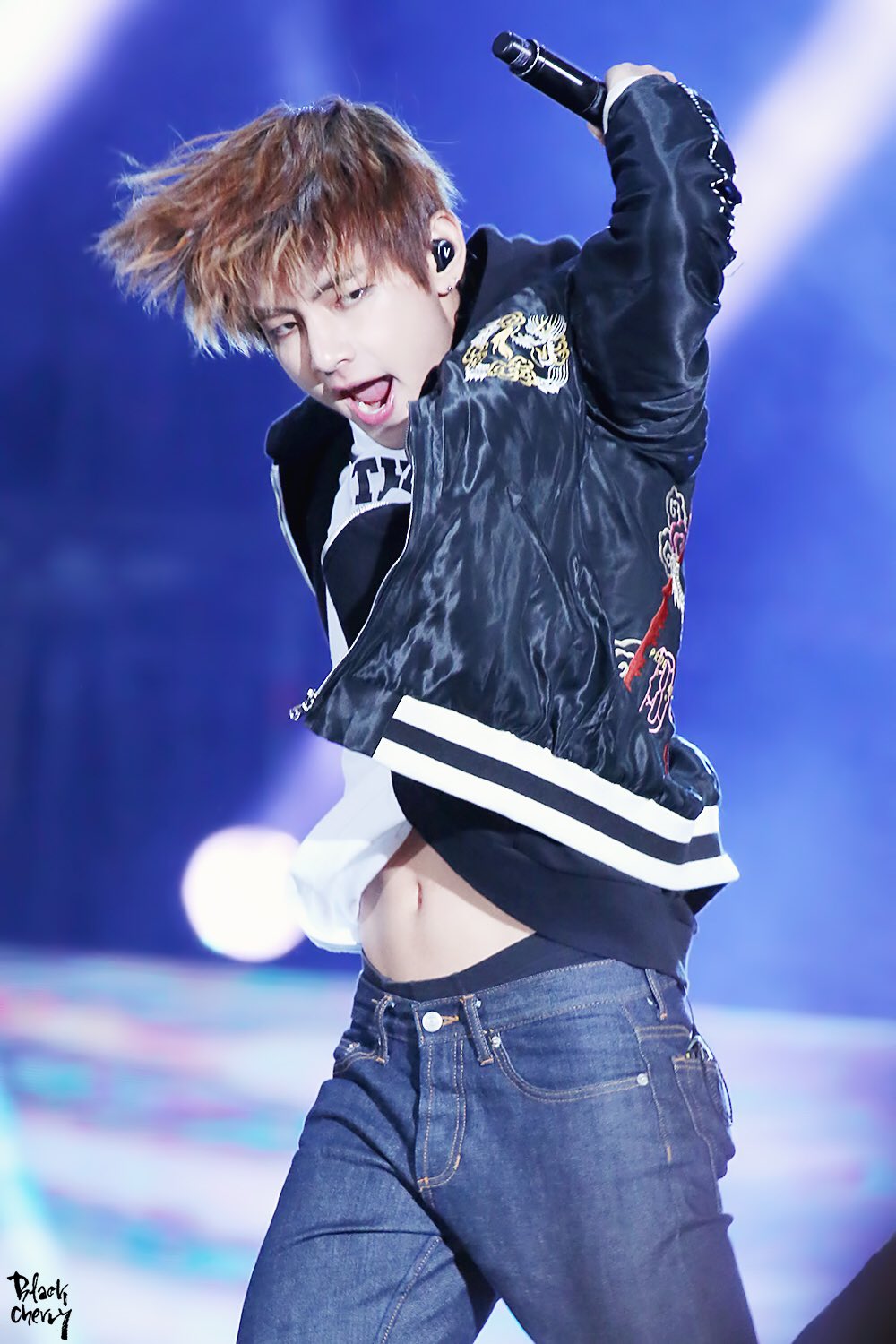taehyung pics⚡️ #풍경 on Twitter: "Taehyung's cute tummy appreciation