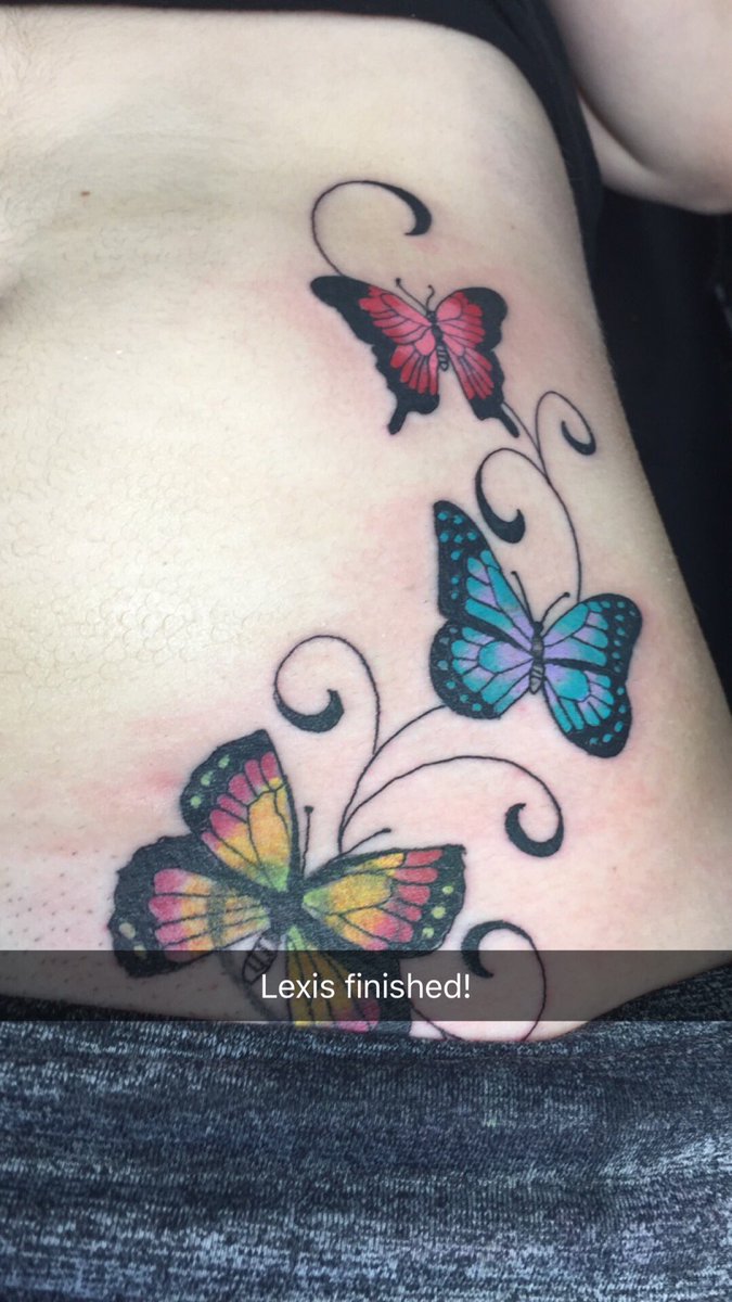 LexiCerasani's tweet photo. Babe and I got tattoos together yesterday!😊💗 https://t.co/TgHiuynZLE