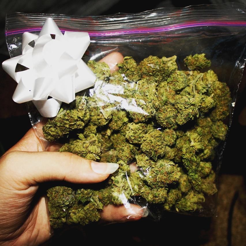 plazaweed's tweet photo. Happy Birthday !! #weedofig #weedgirl #weedgirls #weedtime #marijuanalife #marijuanalifestyle #potheadworld #pothea… https://t.co/sjYHQWJ72Z
