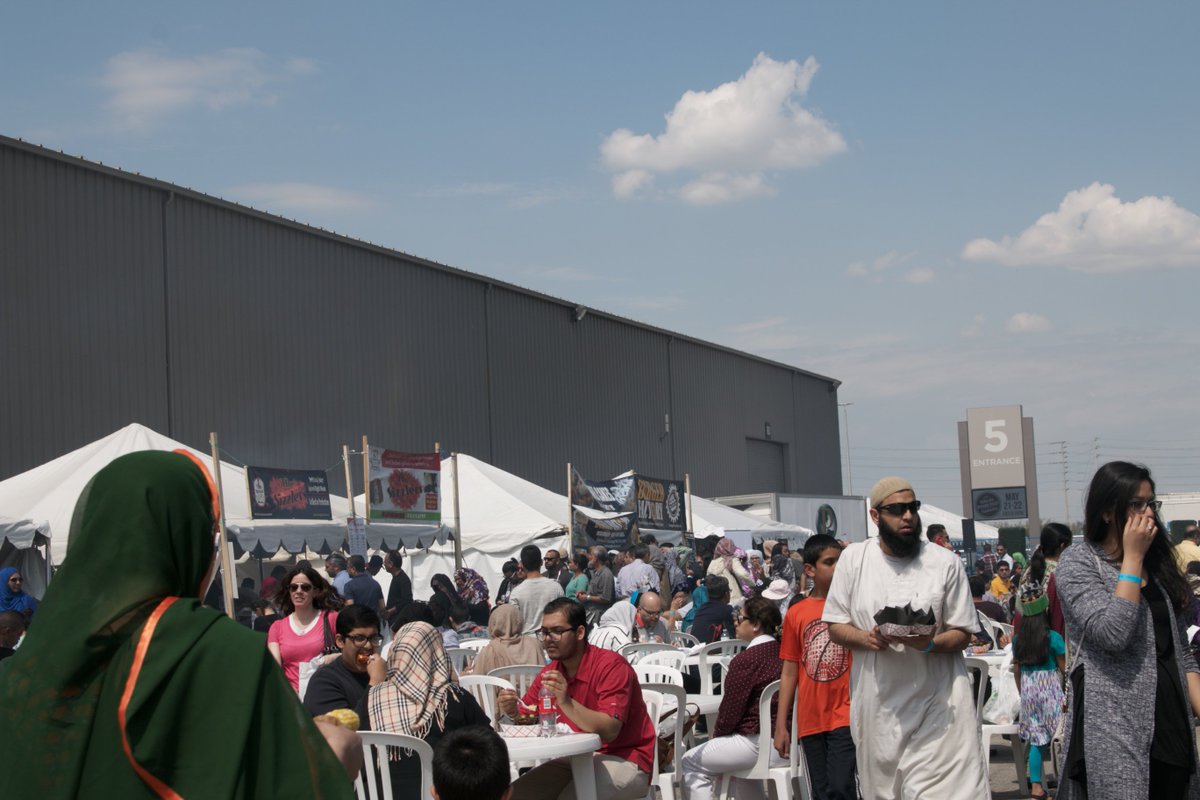 IntegrationTV's tweet image. #MuslimBecause we have @HalalFoodFestTO bringing #halal food lovers 2gether! Come check us out in #Toronto #HFFTO16