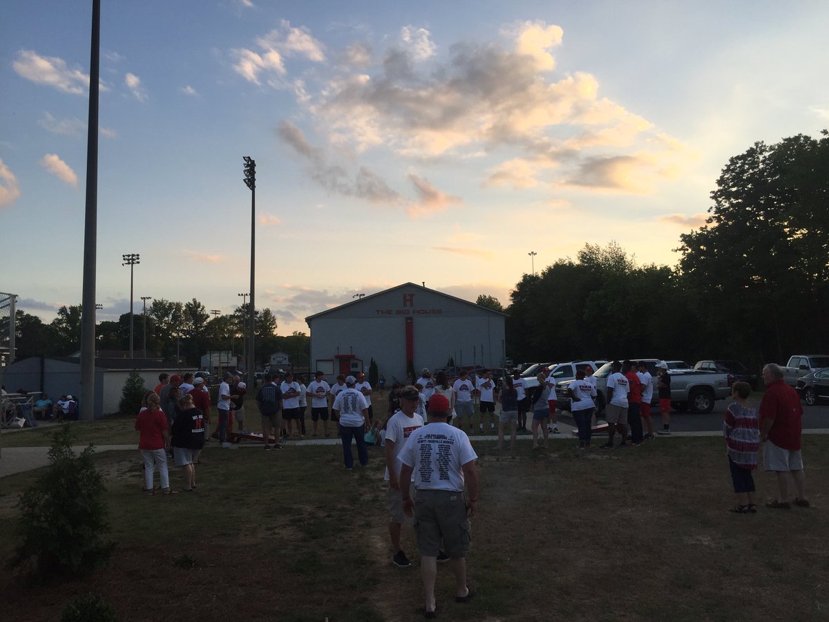 MV3215's tweet image. Fabulous Season over.. Hardware earned 🏆 family forever... @HewittAthletics @hewitt_baseball #repeattheprocess