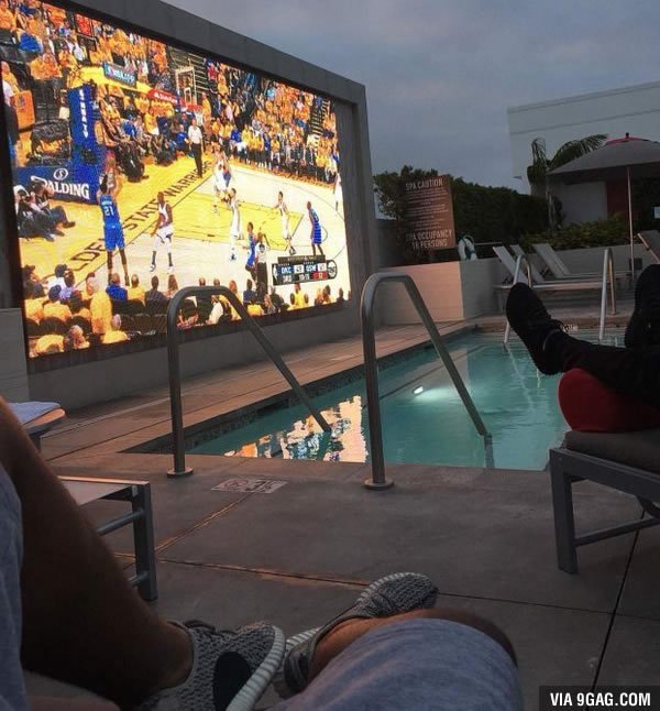 9GAG's tweet photo. A dream backyard... https://t.co/8KFYvdzqjR