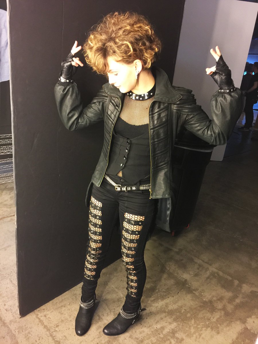 camren's tweet photo. Sunday June 19th I’ll be at #DenverComicCon. Excited to meet some Gothamites there! 😈 #DCC2016 https://t.co/MJIxraT3FT