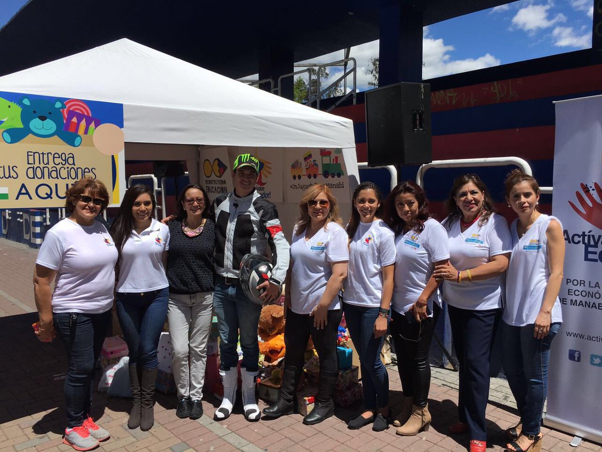 ActivateEcuador's tweet photo. Infinitas gracias a todos 🙏🏻🙏🏻🇪🇨 @Motor_Solidario @reconstruyeduca @1JuguetXaManabi 🇪🇨❤️ #Ecuadorunido https://t.co/MKWnl9e0fU