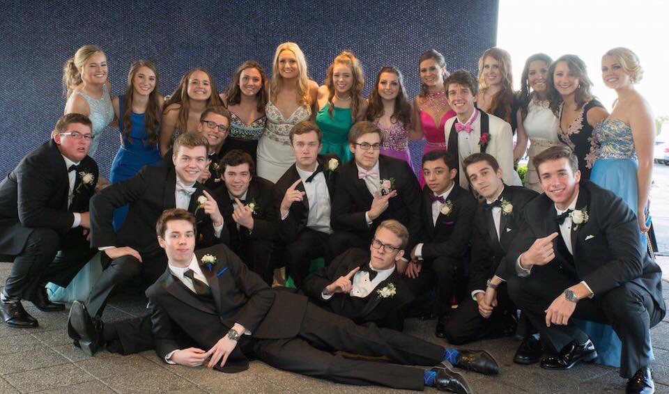 Michigan_Prom's tweet image. Mercy high school #prom2k16
