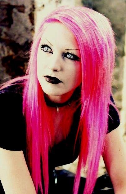 FetishGoth's tweet photo. https://t.co/ZEma1Z3JPu #gothic #Dark #Latex #fetishweekend #Fetish #FetishParty #kink #Domme https://t.co/19FNRQ1Lao