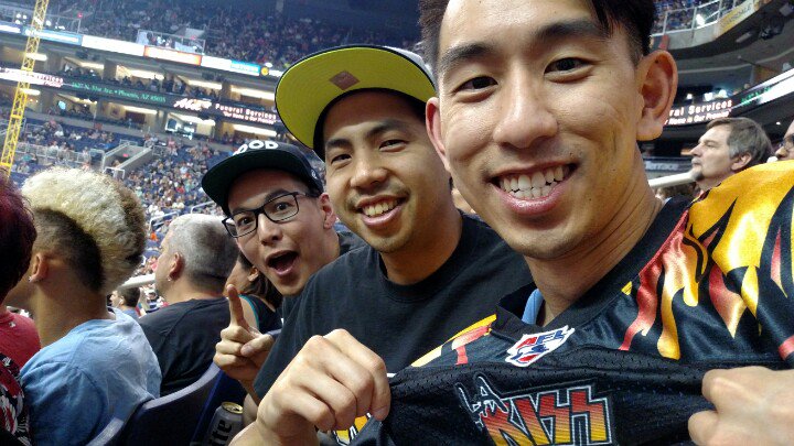 peteyluk's tweet photo. Drove 7 hours from CA to watch the @LAKISS_AFL play the Rattlers! #GoKISS @genesimmons @PaulStanleyLive https://t.co/fEdXhDmV45