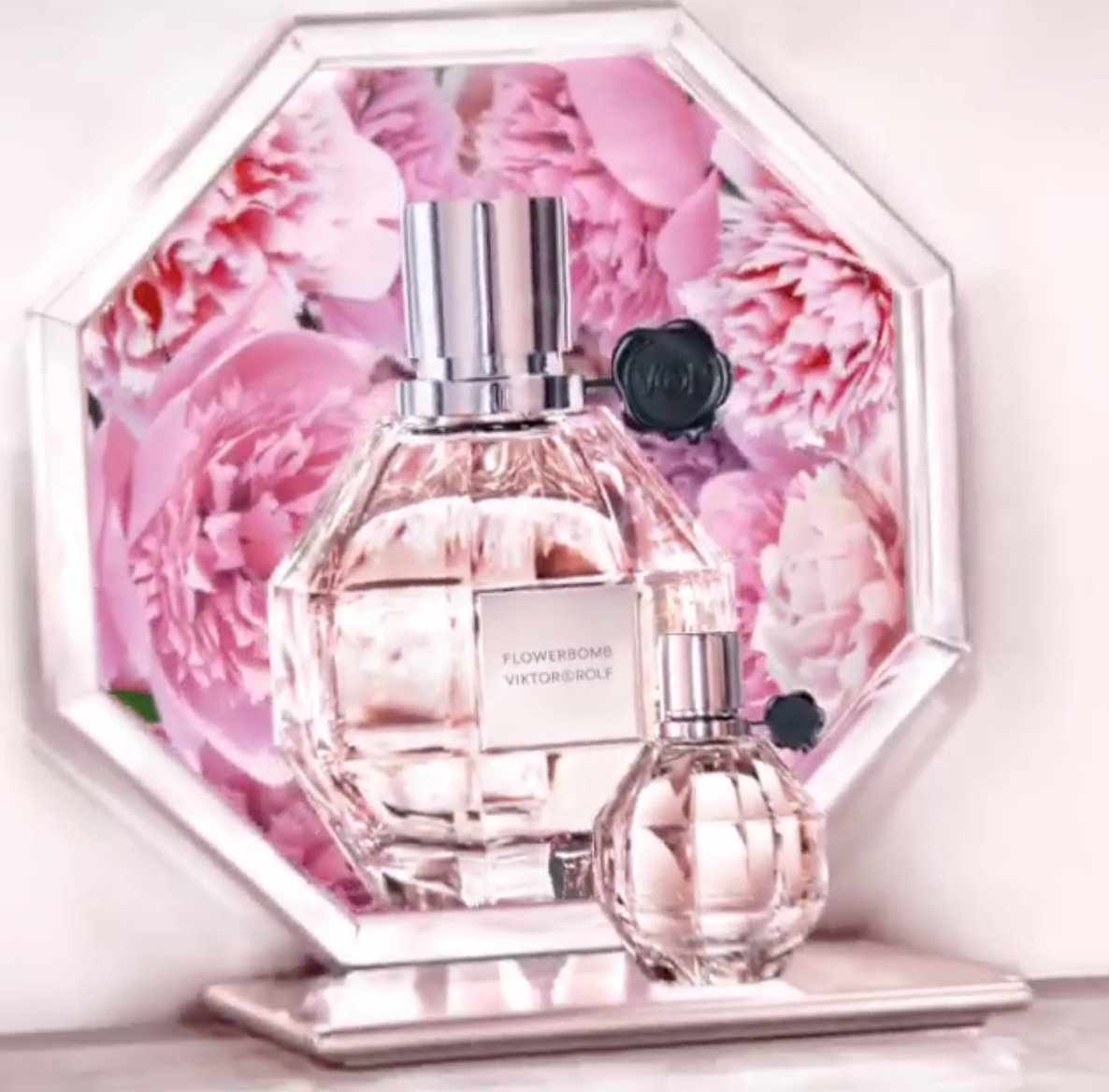 InfluensterCB's tweet photo. You'll have no choice but to become a #FlowerBombAddict after smelling this fragrance from @Viktor_and_Rolf! https://t.co/79jwMvKlLc