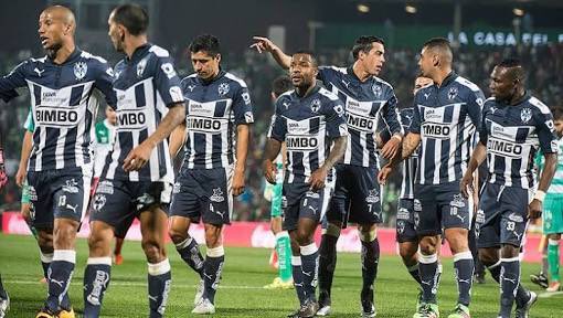 IvanGarzaT's tweet photo. Vamos Monterrey!!! Queremos la coooopaa!!! Salgan a ganar! #vamosRayados https://t.co/QaAfSfAdVP
