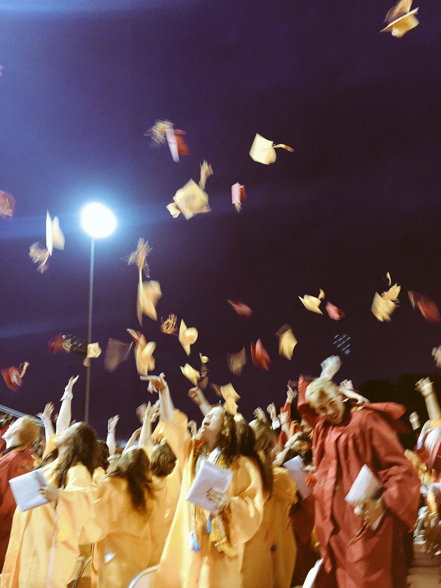 BigWalnut_BWE's tweet photo. Congratulations to the Big Walnut graduates &amp;  families! What a wonderful night for our community! #inspireandguide https://t.co/0C60eCuZUs