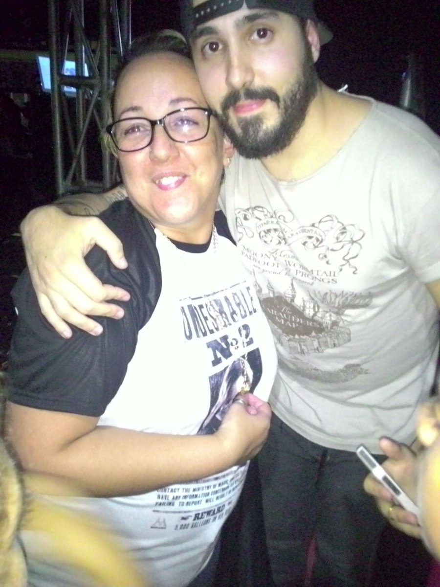 lena_patty's tweet photo. @cacocardassi pessoinha show!! Simpático, um fofo 😍 #TheMagicExpressConvention https://t.co/MGDIQZZ3YA